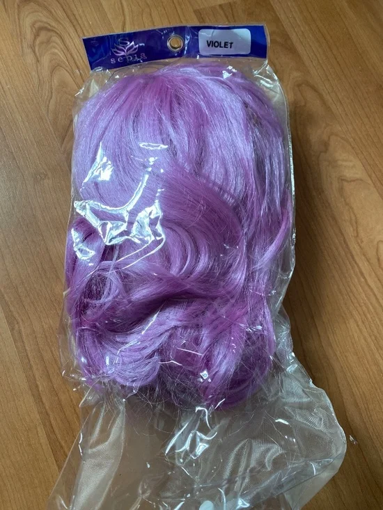 Violet Sepia Kelly Wig NWT - Picture 3 of 3